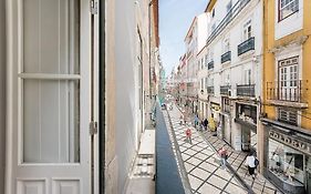 A Charming Stay Near Paco Das Escolas